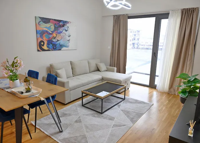 Premium Diamond 7th &13th Floor View *